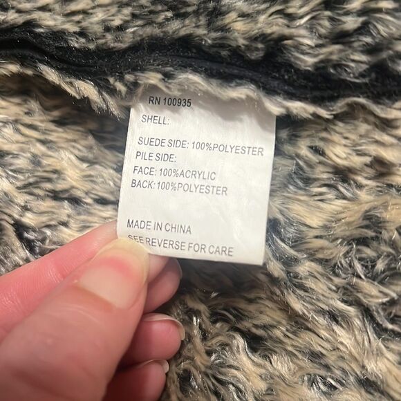 COUNTY suede/faux fur lined coat. Small - Picture 6 of 9